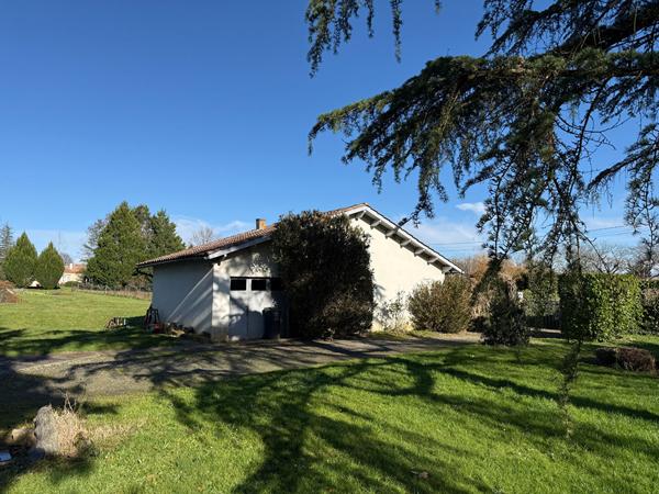 Maison située à 5 minutes de l'ensemble des commodités , Villeneuve sur lot