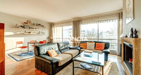 À vendre Studio 106 m² - Noisy-le-roi 78590