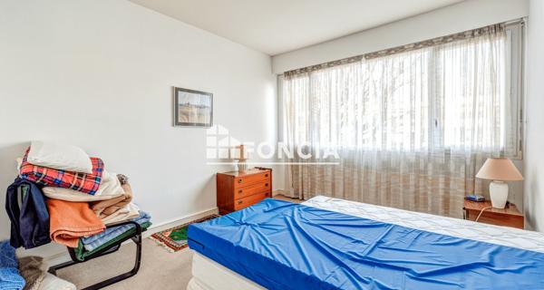 À vendre Studio 106 m² - Noisy-le-roi 78590
