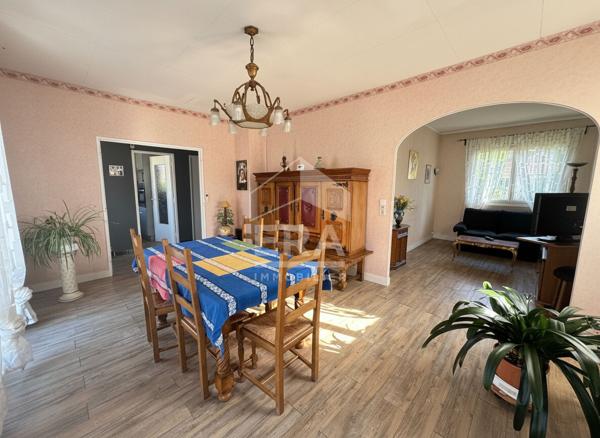 CHAUMONTEL ? Maison indépendante sur superbe terrain arboré de 630 m²