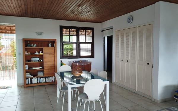 Appartement à louer    3 pièces • 72 m2 Sainte-Luce