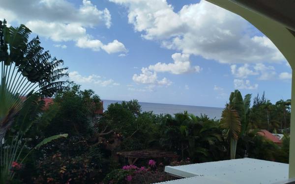 Appartement à louer    3 pièces • 72 m2 Sainte-Luce