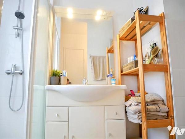 Quartier Philippidès, au 7 Avenue Charles Flahault, appartement 2 pièces, 45 m², parking et cave.