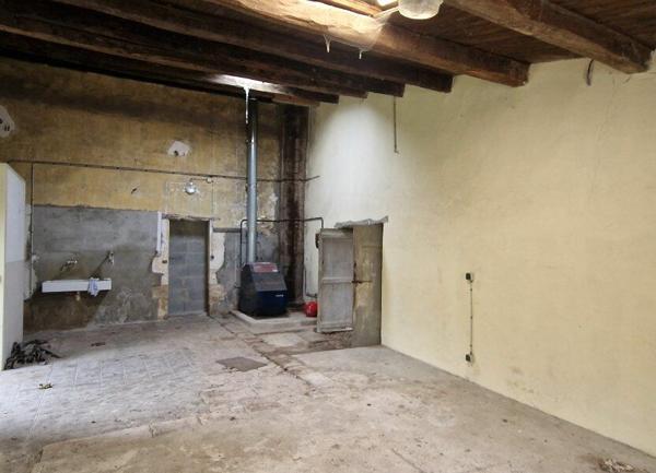 Maison à vendre    1 pièce • 56 m2 Vérines