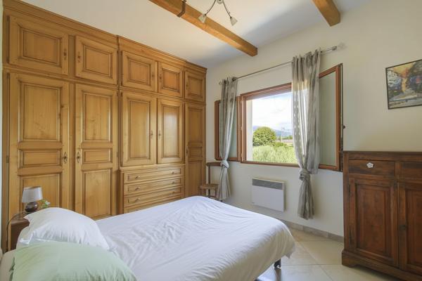 LUCCIANA - propriété familiale de 202 m² au coeur d'une oliveraie