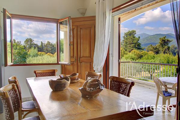 LUCCIANA - propriété familiale de 202 m² au coeur d'une oliveraie
