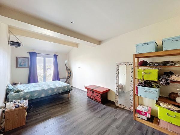 Maison Valensole 4 pièces 133 m² avec terrasses et garages