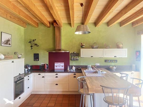Maison à vendre 254 880 € Bussière-Galant 7 p 207 m² DPE D