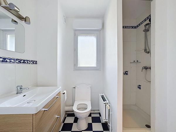 APPARTEMENT T2 RENOVE - QUAI DE BOOTZ - LAVAL - 36 m2