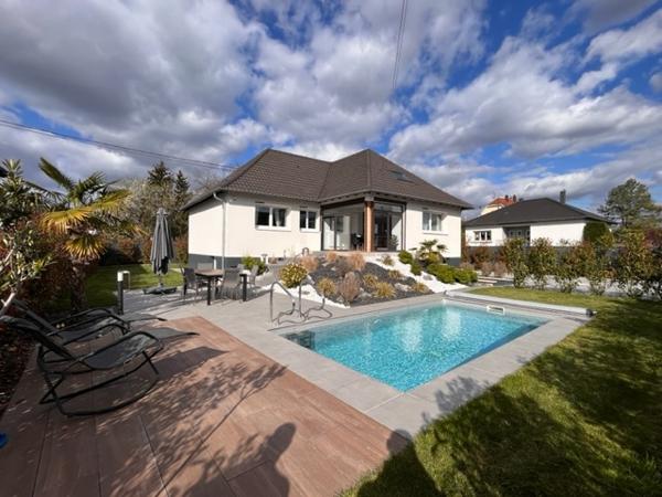 Eschau (67114) ESCHAU - Propriété 8 pièces 210 m² sur 8.50 ares + piscine - 630.000 € FA