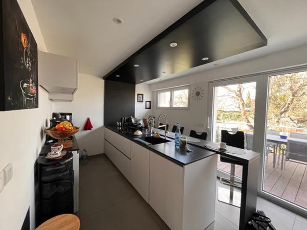 Eschau (67114) ESCHAU - Propriété 8 pièces 210 m² sur 8.50 ares + piscine - 630.000 € FA