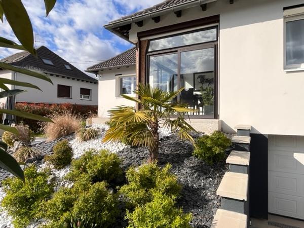 Eschau (67114) ESCHAU - Propriété 8 pièces 210 m² sur 8.50 ares + piscine - 630.000 € FA