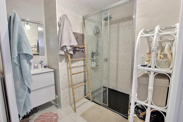 Appartement  3 pièce(s) 65.50 m2- BALCON -BOX