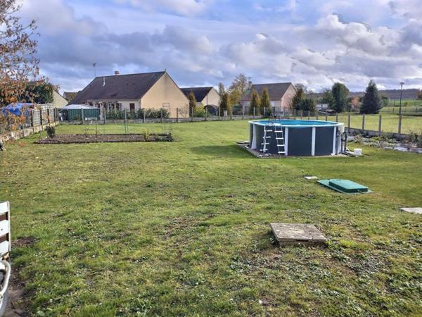 Maison 130 m2 avec piscine, terrain 1148 m2 et sous-sol- Trizay-les-Bonneval (8 min de Bonneval)