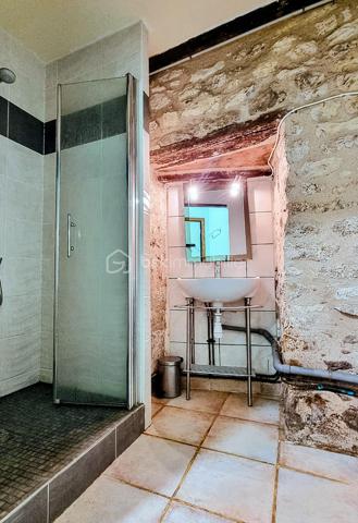 Maison en pierre de 177 m²