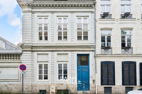 Appartement dernier étage deux chambres, possibilité garage