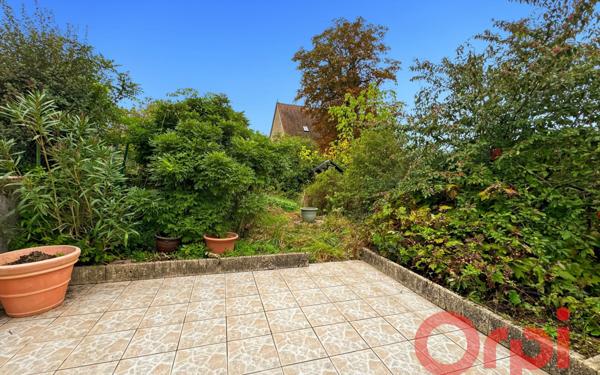 Maison à vendre    4 pièces • 540 m2 Ainay-le-Vieil