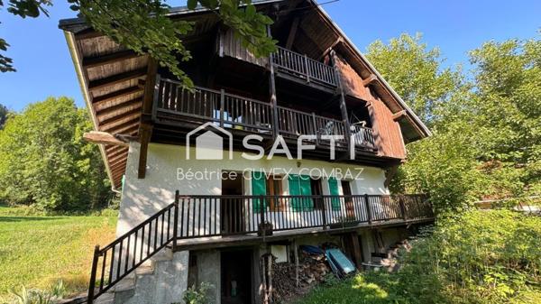 Belle propriété avec maison, mazot, four à pain et terrain agricole