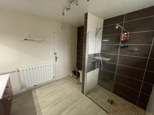 Pont Ste Marie, quartier très calme, maison champenoise T6