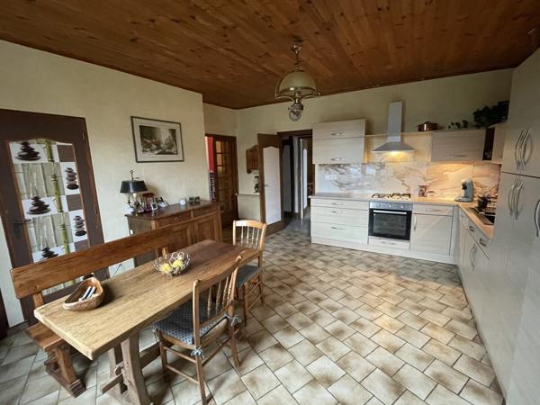 Pont Ste Marie, quartier très calme, maison champenoise T6