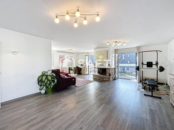 Thonon-les-Bains -T4 rénové de 114 m² avec balcons