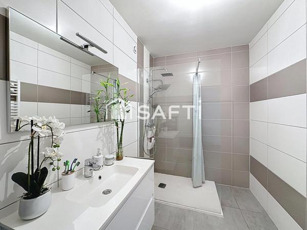 Thonon-les-Bains -T4 rénové de 114 m² avec balcons