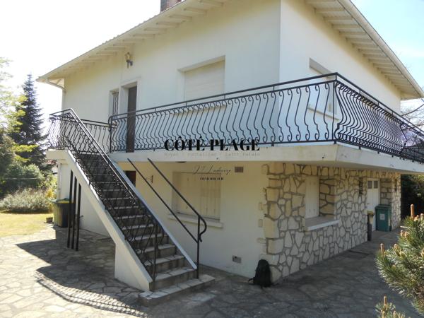 Saint-Georges-de-Didonne (17110) Saint-Georges-de-Didonne Maison en 2 appartements au prix de 487.600€ HAI