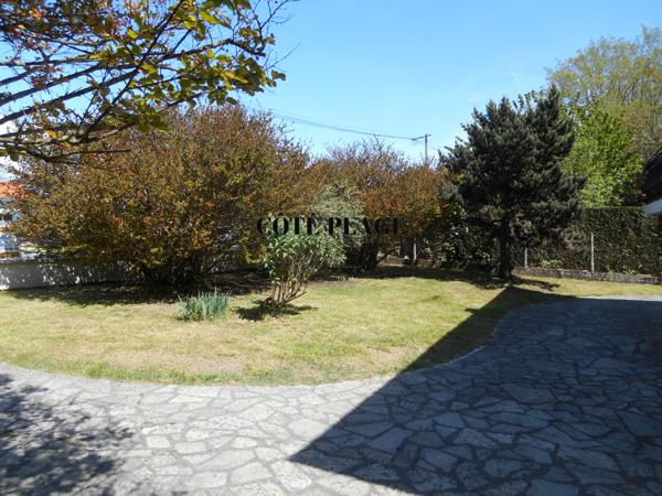 Saint-Georges-de-Didonne (17110) Saint-Georges-de-Didonne Maison en 2 appartements au prix de 487.600€ HAI