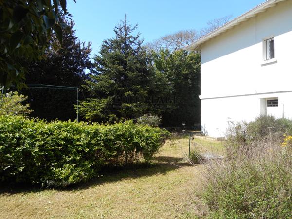 Saint-Georges-de-Didonne (17110) Saint-Georges-de-Didonne Maison en 2 appartements au prix de 487.600€ HAI