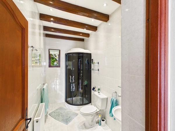 Maison individuelle de 4 chambres à proximité d'un village avec commodités