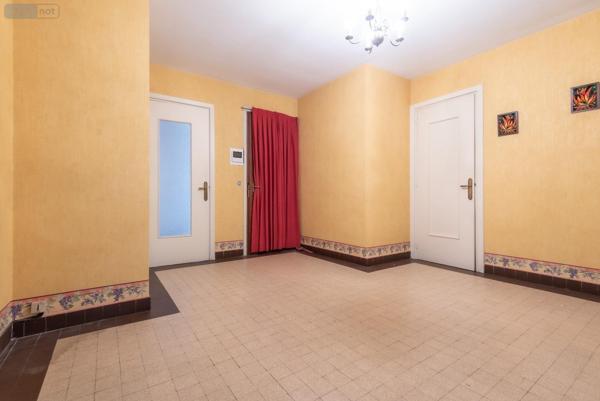 Appartement à rénover à vendre à Lyon 6e Arrondissement dans le Rhône (69006), ref : VENTE APPARTEMENT LYON 6-VI