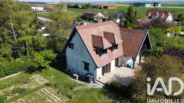 Maison à vendre 5 pièces 136 m² Saint-Lyé