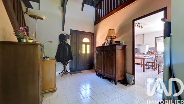 Maison à vendre 5 pièces 136 m² Saint-Lyé