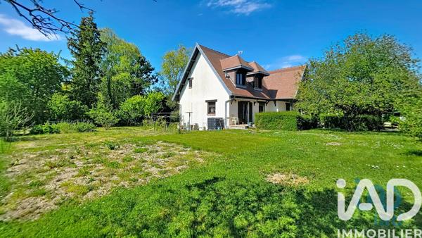 Maison à vendre 5 pièces 136 m² Saint-Lyé
