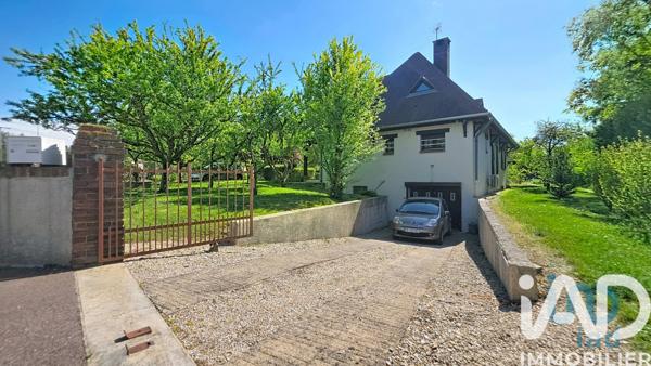 Maison à vendre 5 pièces 136 m² Saint-Lyé