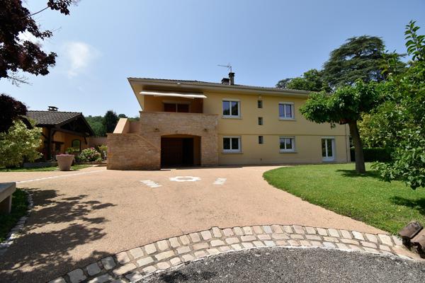 Maison 8 pièces - 171 m² Exclusivité efficity