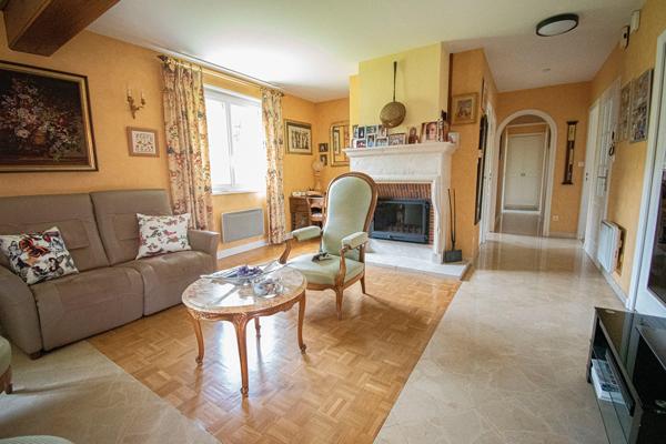 Maison 8 pièces - 171 m² Exclusivité efficity