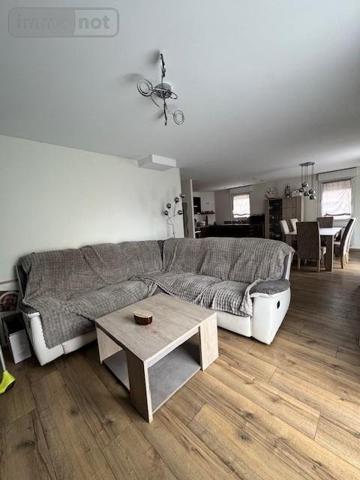 Maison à vendre à Guécélard dans la Sarthe (72230), ref : 72120-1020