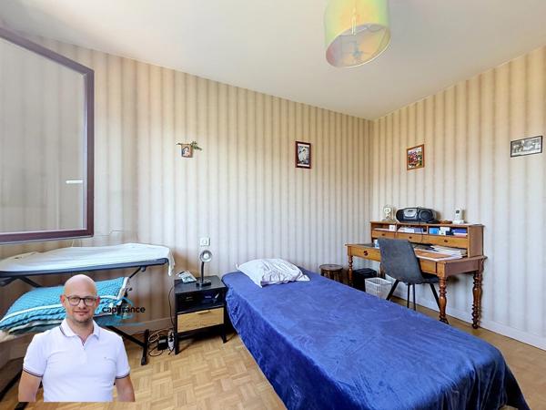 Appartement à vendre 3 pièces CHAMBERY (73) - 70m2 - balcon - garage et cave.