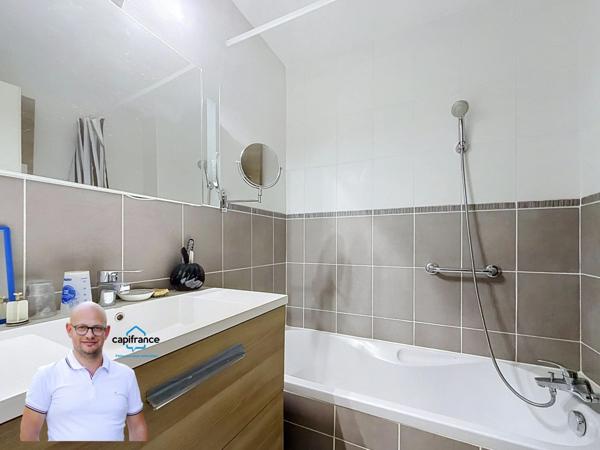 Appartement à vendre 3 pièces CHAMBERY (73) - 70m2 - balcon - garage et cave.