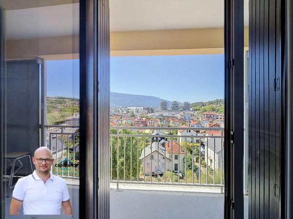 Appartement à vendre 3 pièces CHAMBERY (73) - 70m2 - balcon - garage et cave.