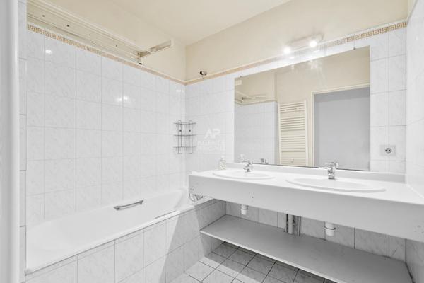 Appartement Saint Germain En Laye 4 pièce(s) 101.06 m2 €620 000 ** - Référence 17288