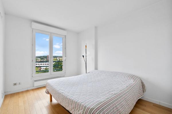 Appartement Saint Germain En Laye 4 pièce(s) 101.06 m2 €620 000 ** - Référence 17288