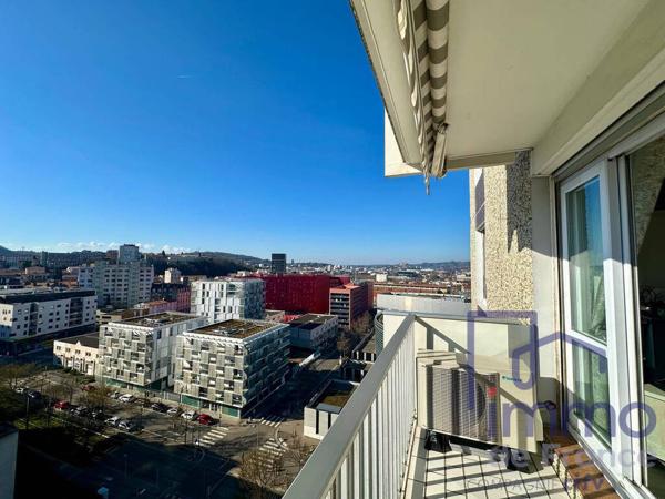 T3 lumineux en étage élevé  Vue panoramique sur Saint-Éti