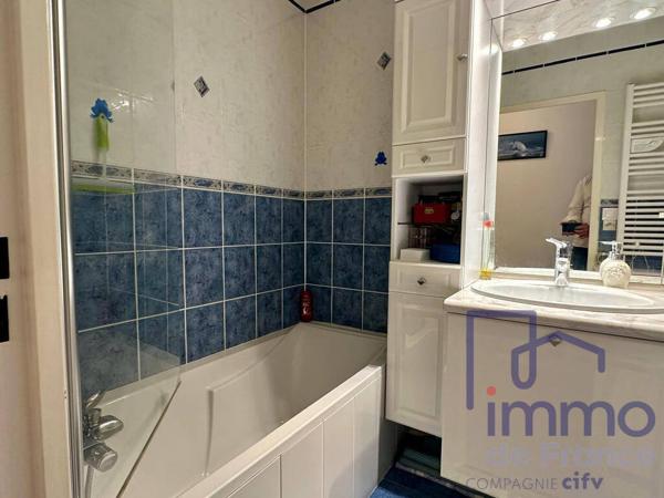 T3 lumineux en étage élevé  Vue panoramique sur Saint-Éti