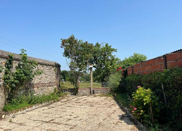 Maison à vendre    4 pièces •  La Rivière-Saint-Sauveur