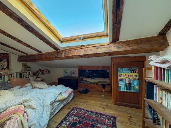 Appartement T3 57m² loi carrez 75 m² hors loi carrez avec terrasse