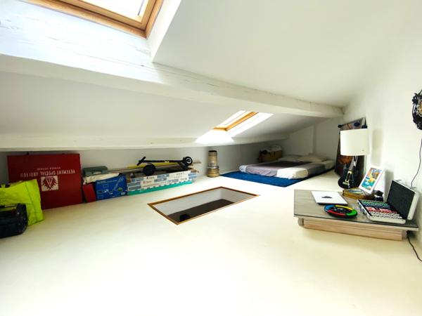 Marseille (13005) À Marseille 5, maison de 60.12m² avec 3 pièces à acheter