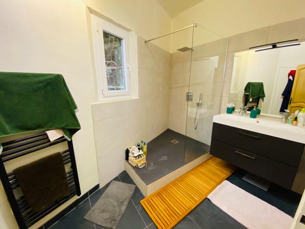 Marseille (13005) À Marseille 5, maison de 60.12m² avec 3 pièces à acheter