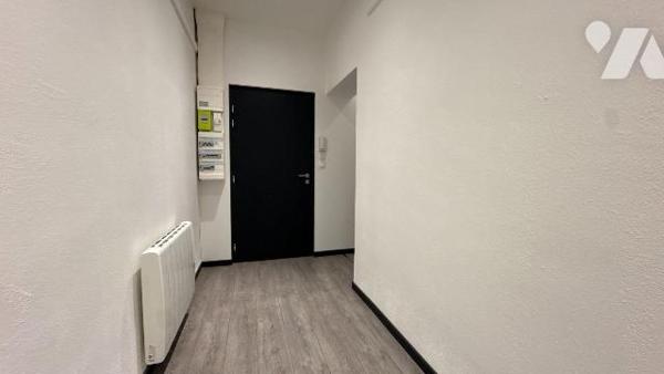 Châlons-en-Champagne - Secteur Allées Paul Doumer  - Appartement T4 en rez-de-chaussée entièrem...